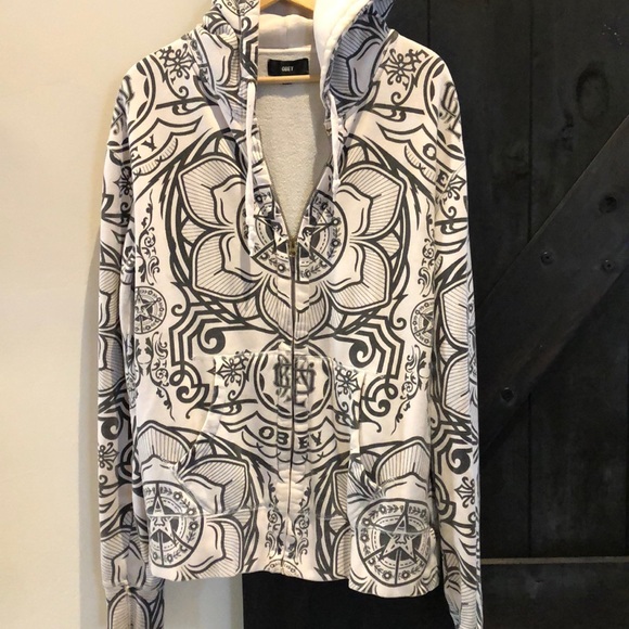 Obey Other - Obey beautiful Hoodie with amazing design size XXL